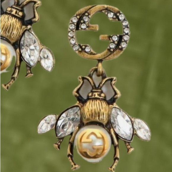 Gucci Gold Interlocking G Bee
Earrings Gucci. Authentic - Picture 3 of 12